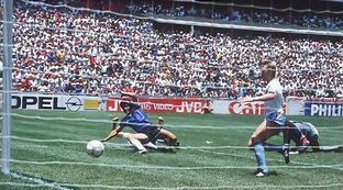 1986世界杯决赛马拉多纳进球